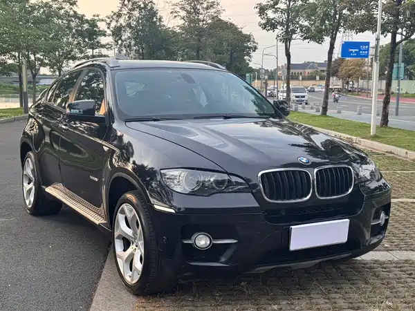 BMW X6 2013