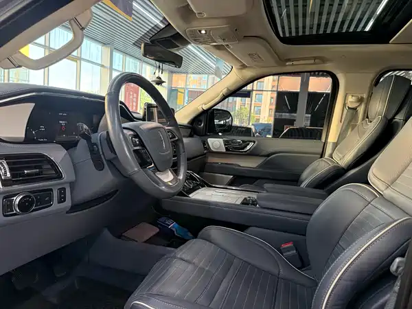 Lincoln Navigator 2019