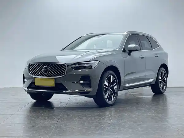 Volvo XC60 2025