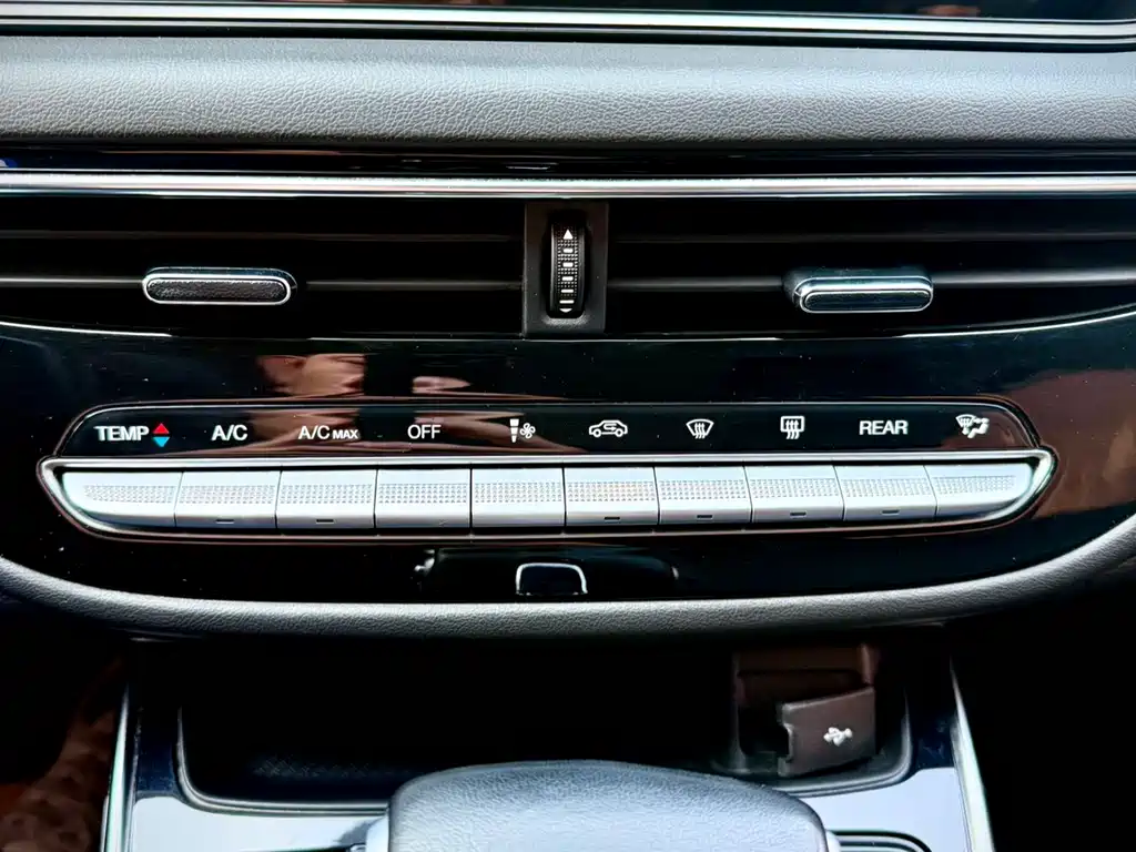 GAC Motor Trumpchi M6 2022 — фото 21