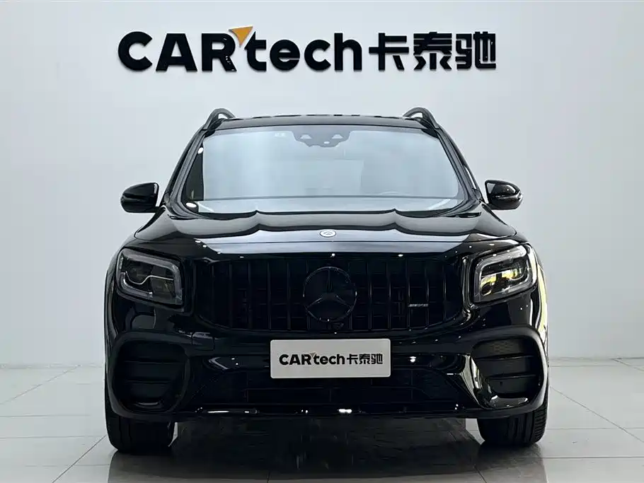Mercedes-Benz GLB AMG 2023 — фото 2