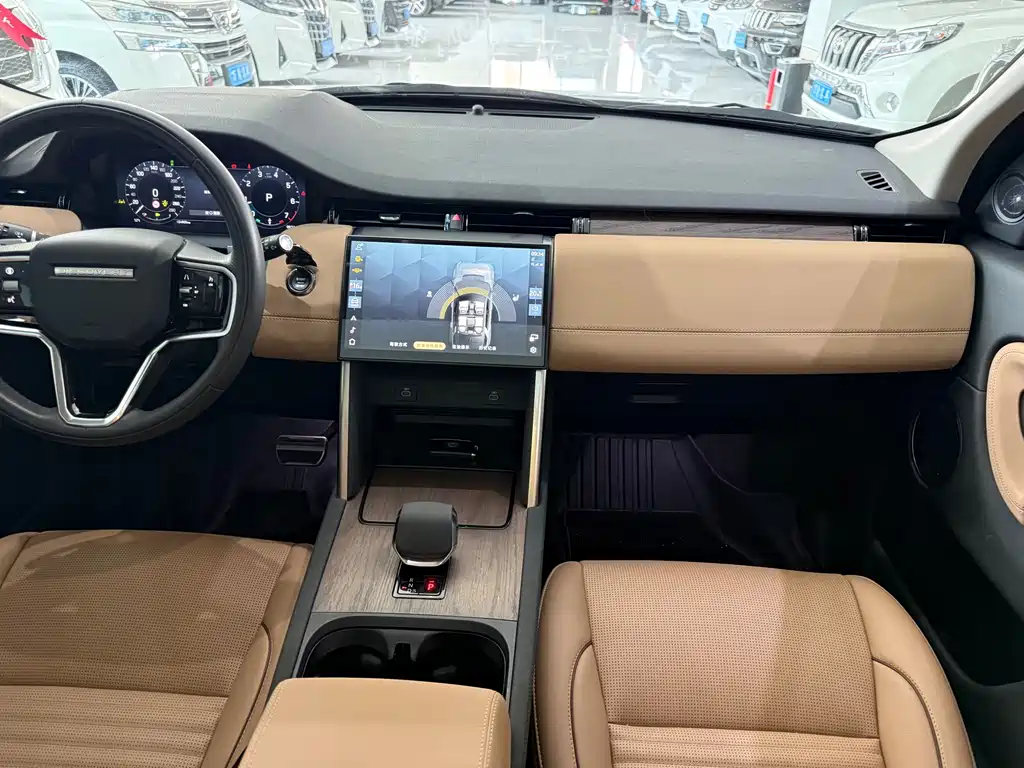 Land Rover Discovery Sport 2024 — фото 14