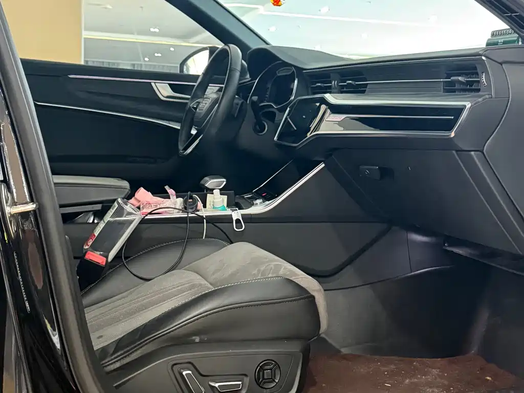 Audi A6L 2024