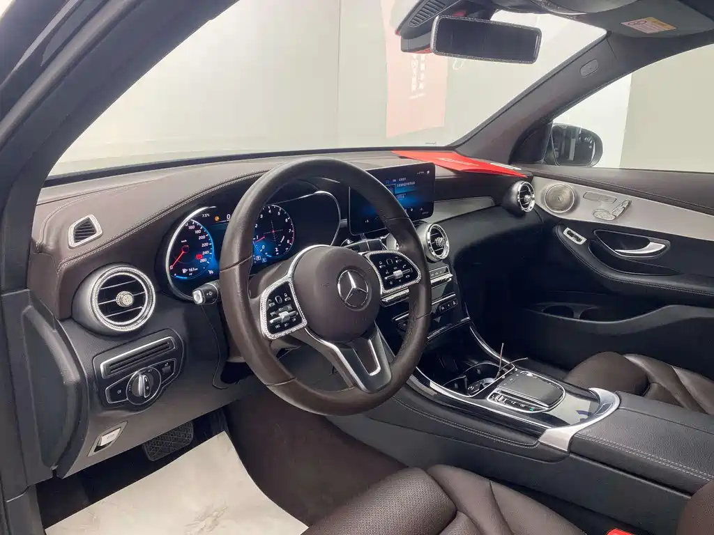 Mercedes-Benz GLC 2021 — фото 15