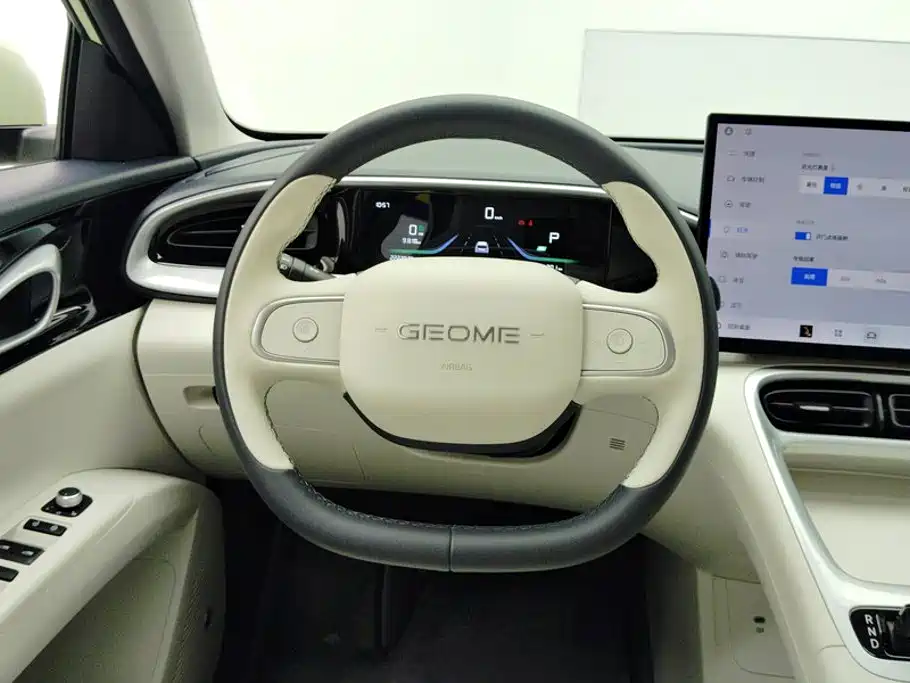 Geely Galaxy Starwish 2025 — фото 15