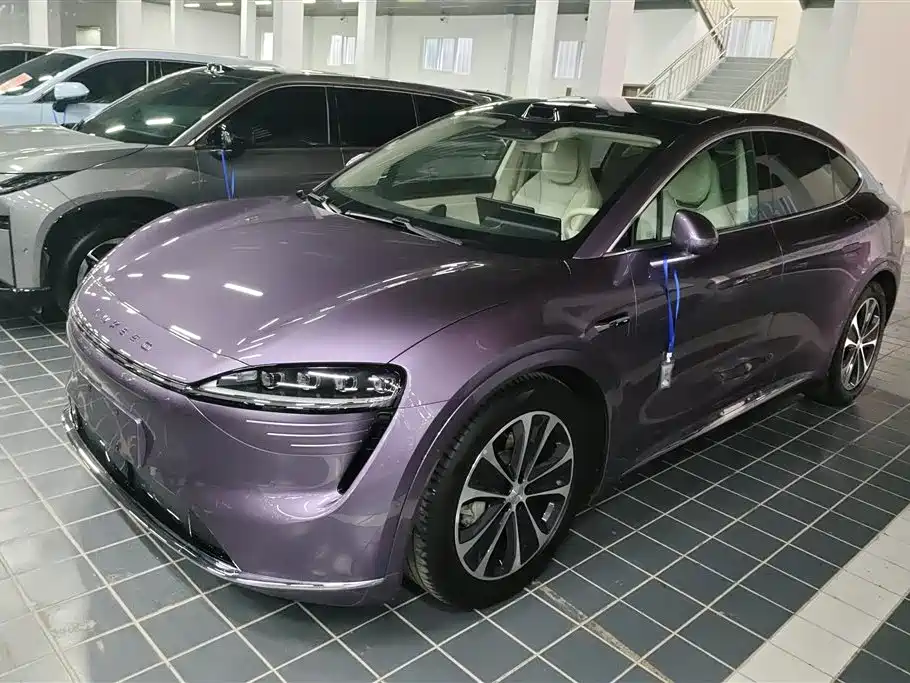 Luxeed Zhijie R7 2025