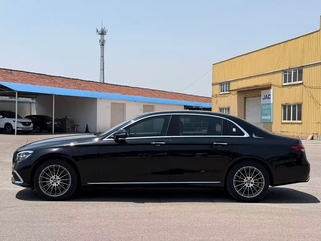Mercedes-Benz E-Class 2021