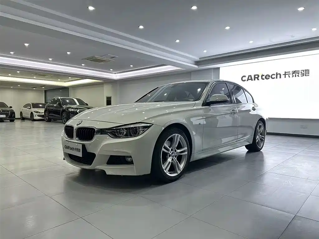 BMW 3 Series 2018 — фото 1