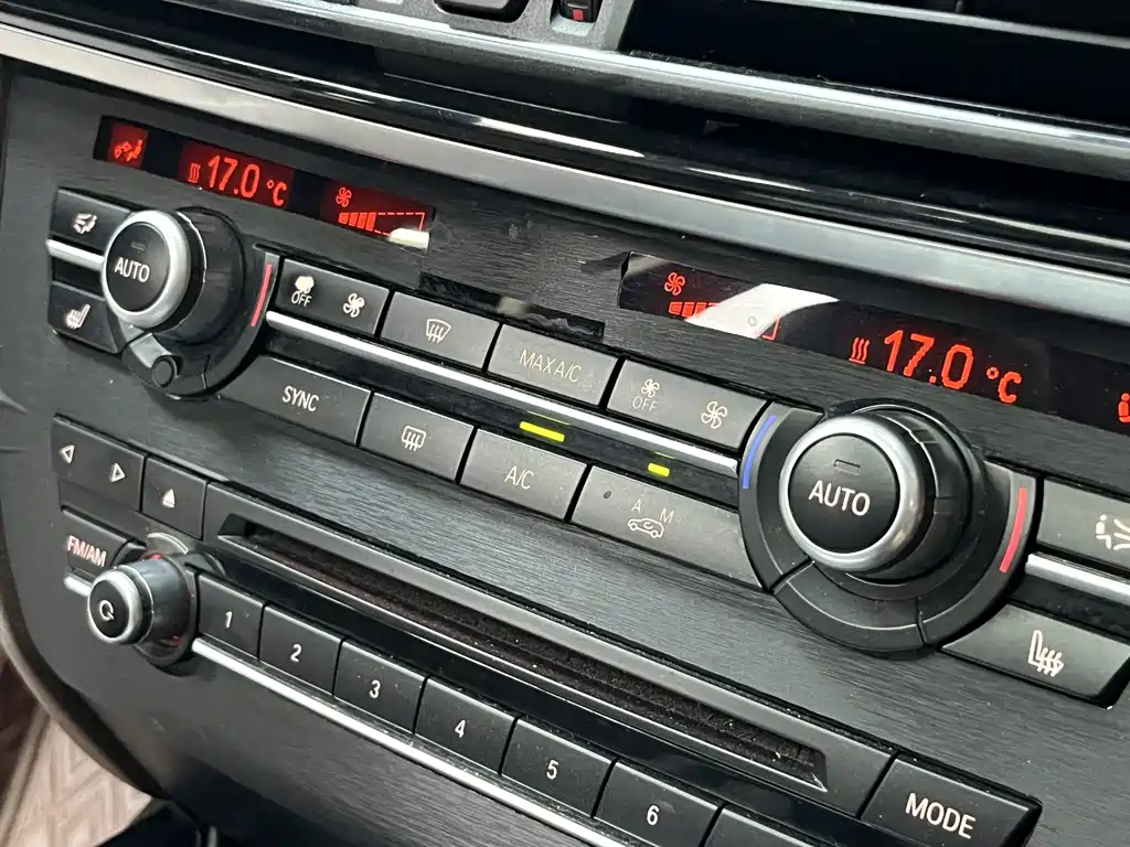 BMW X5 2014 — фото 16