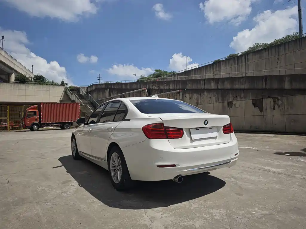 BMW 3 Series 2013 — фото 16