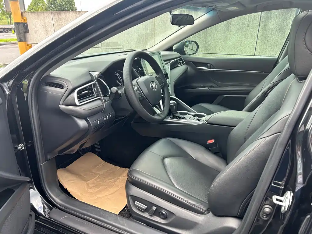 Toyota Camry 2023