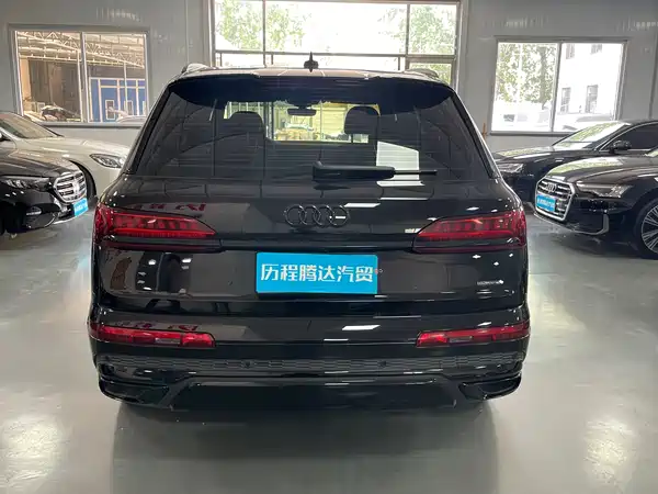 Audi Q7 2021