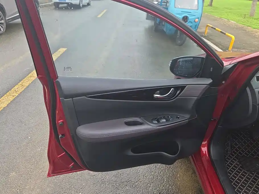 Nissan Tiida 2021