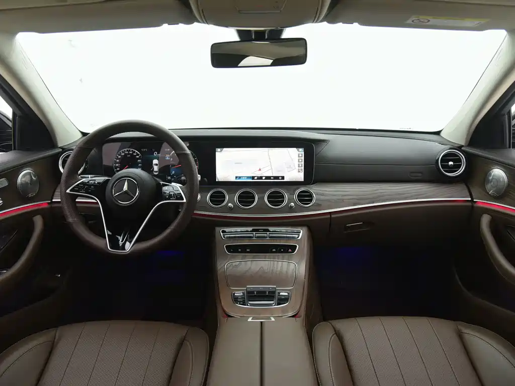 Mercedes-Benz E-Class 2023 — фото 11