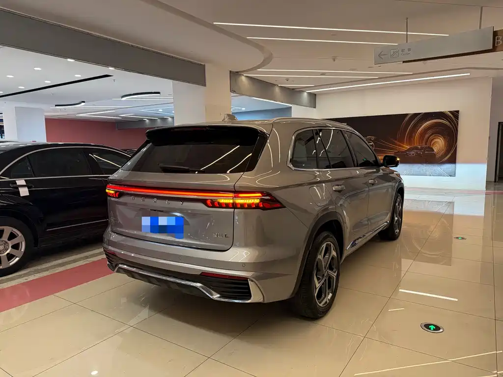 Geely Xingyue L 2024 — фото 15