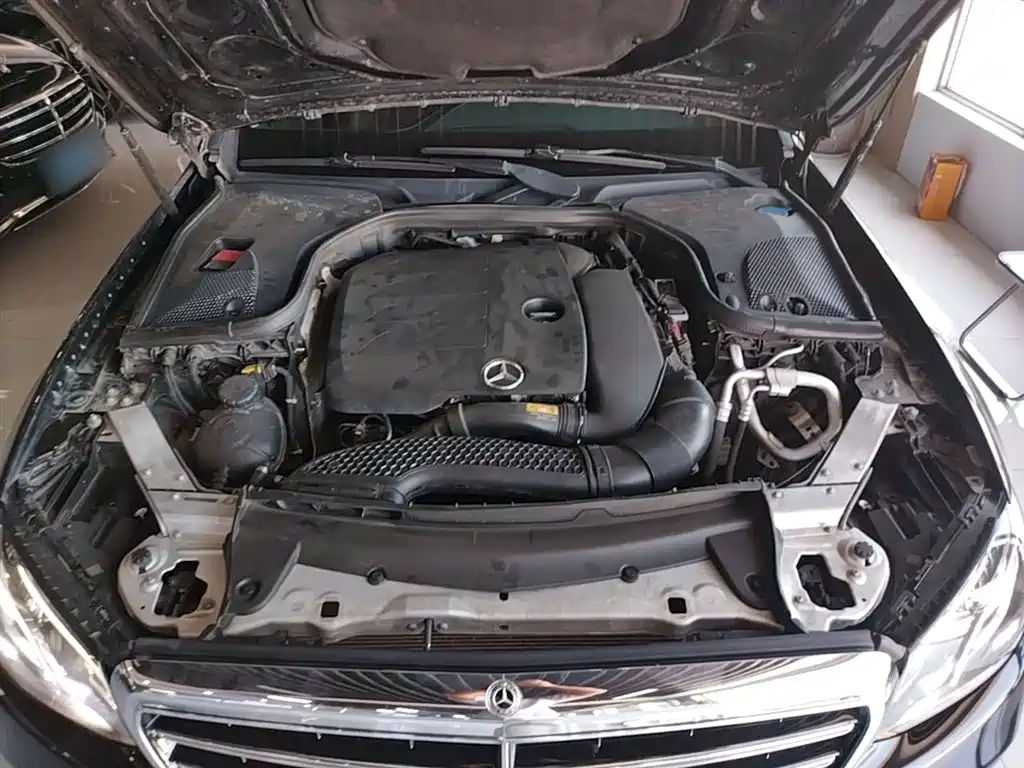 Mercedes-Benz E-Class 2020 — фото 20