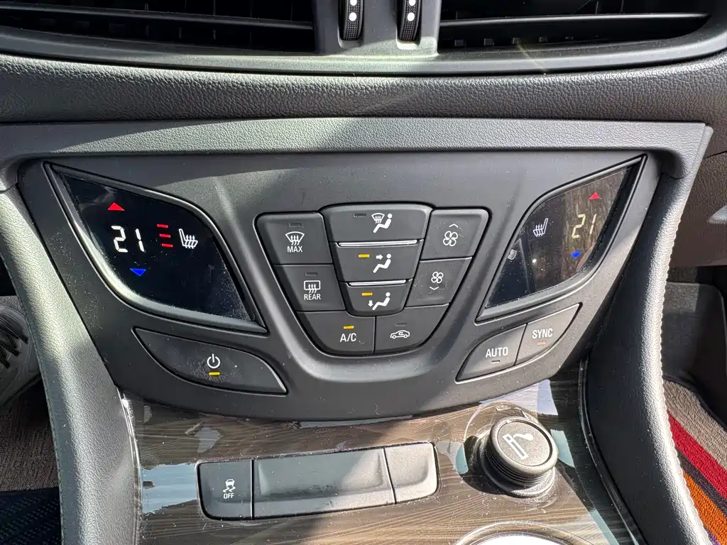 Buick Envision Plus 2020 — фото 12