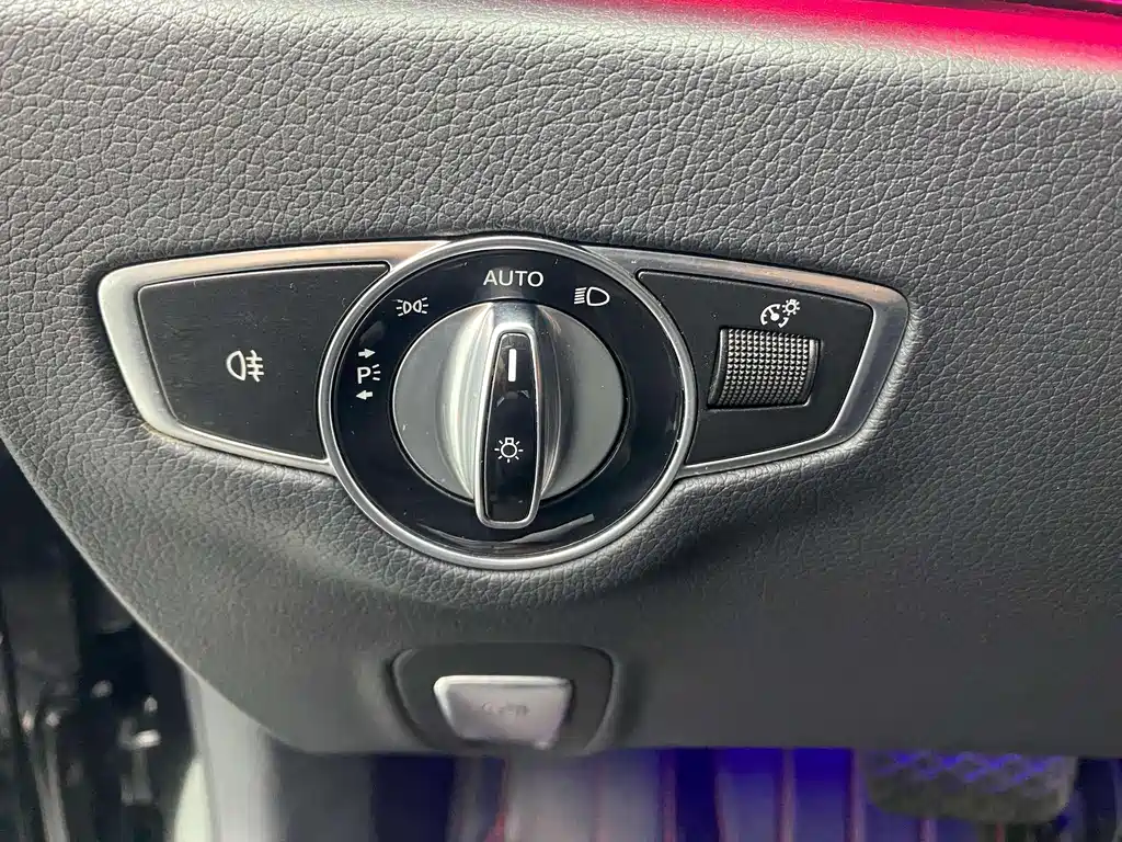 Mercedes-Benz E-Class 2018 — фото 22