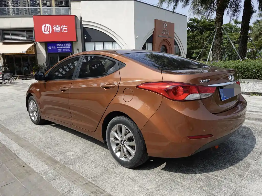 Hyundai Elantra Langdong 2016 — фото 7
