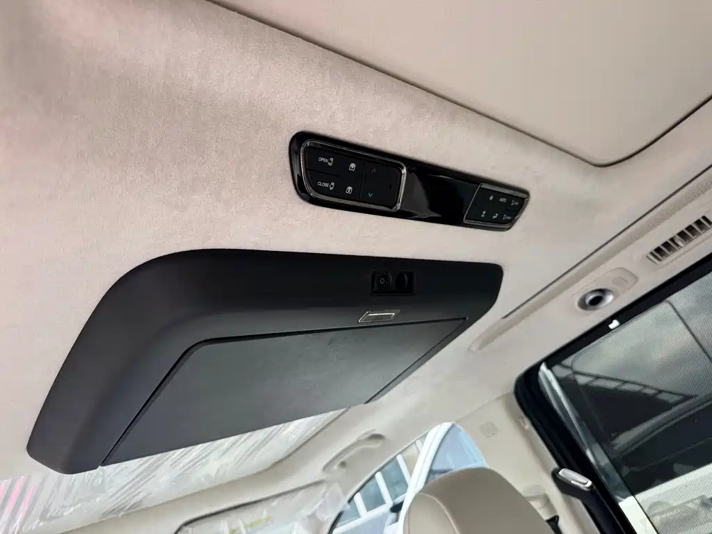 GAC Trumpchi E9 2023 — фото 14