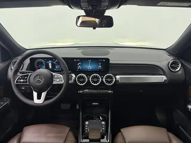 Mercedes-Benz GLB 2021