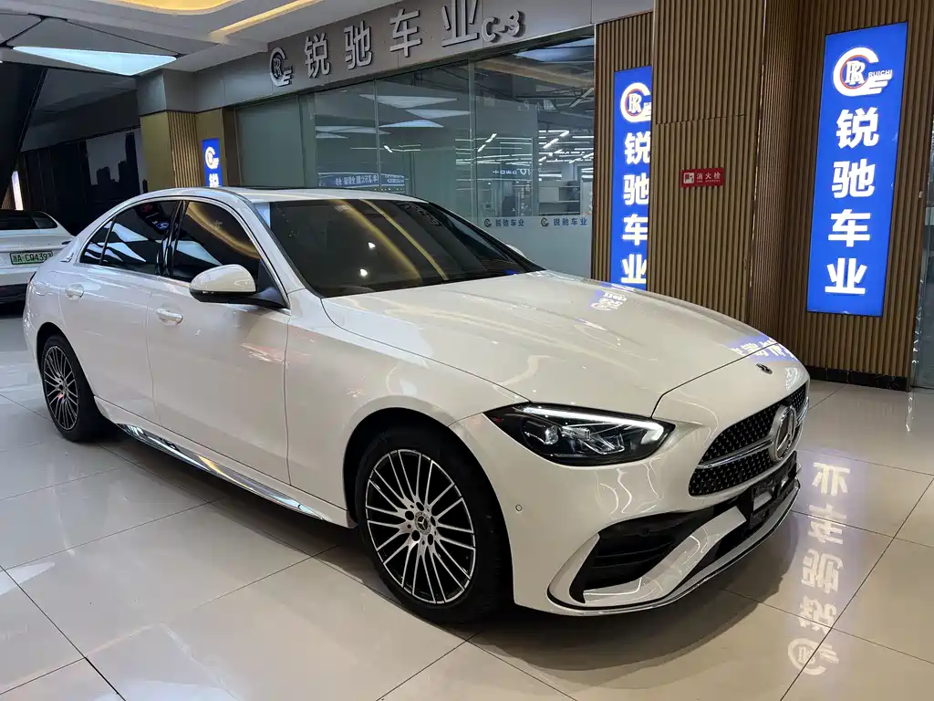 Mercedes-Benz C-Class 2023 — фото 3