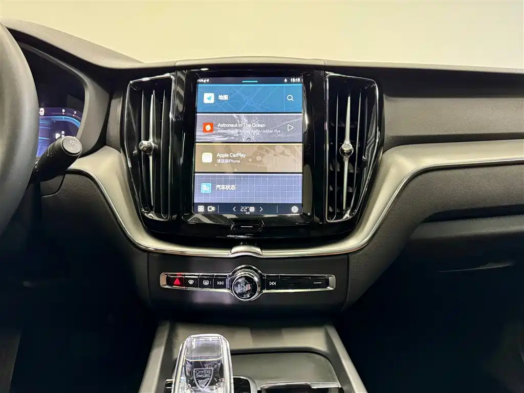 Volvo XC60 2025 — фото 29