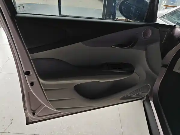 BYD Dolphin 2023