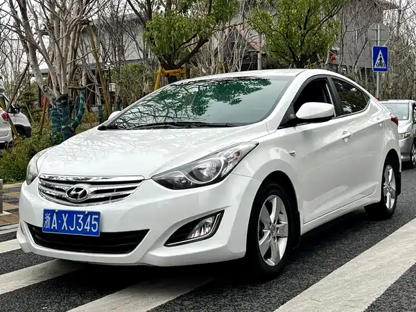Hyundai Elantra Langdong 2014