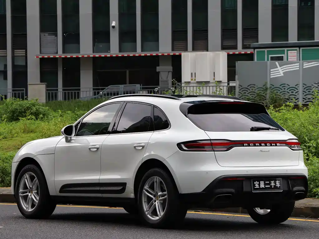 Porsche Macan 2023 — фото 4