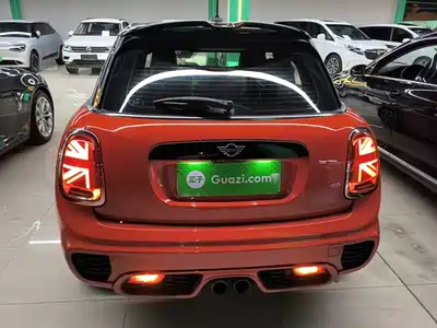 MINI MINI 2018