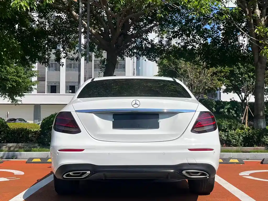 Mercedes-Benz E-Class 2018 — фото 8
