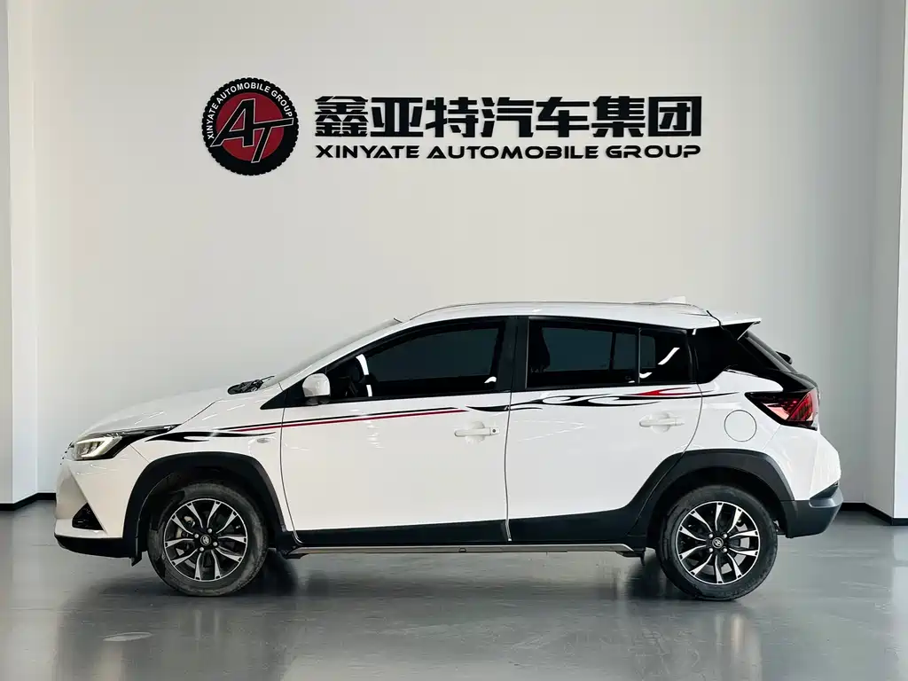 Toyota Yaris L 2020 — фото 3