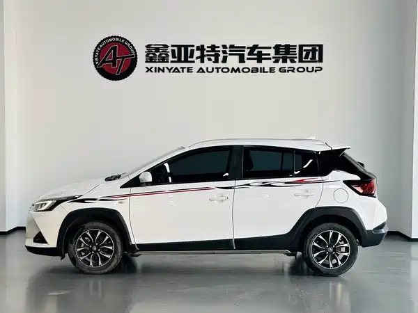 Toyota Yaris L 2020