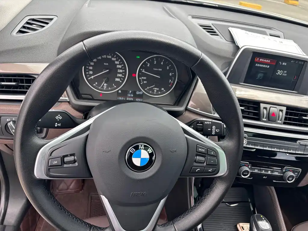 BMW X1 2018 — фото 4