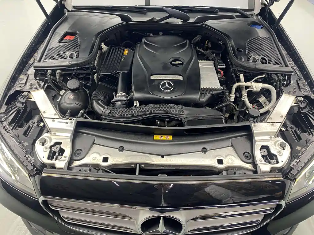 Mercedes-Benz E-Class 2018 — фото 8