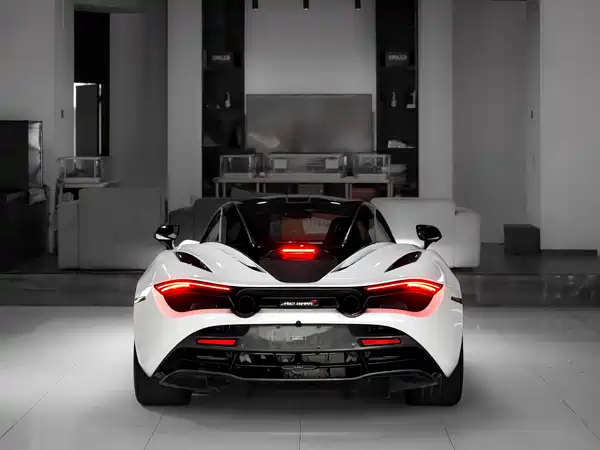 McLaren 720S 2017