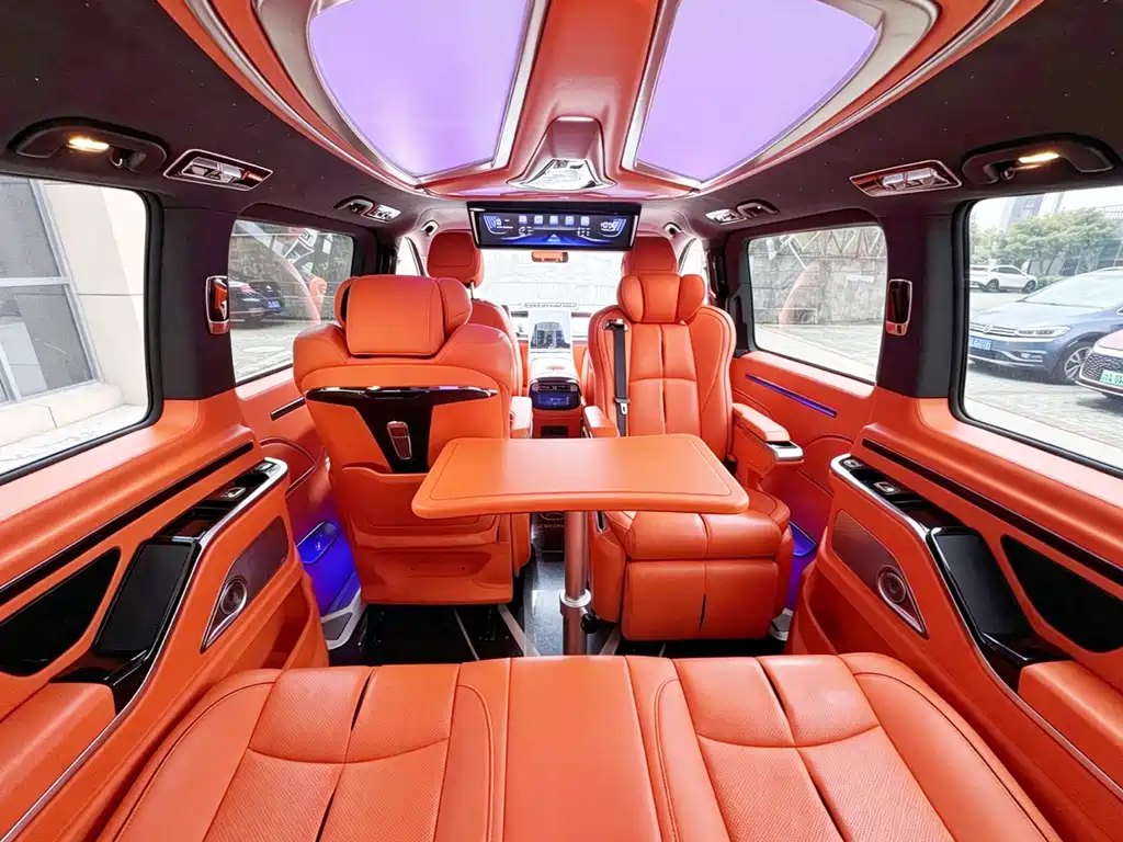 Mercedes-Benz Vito 2023 — фото 10