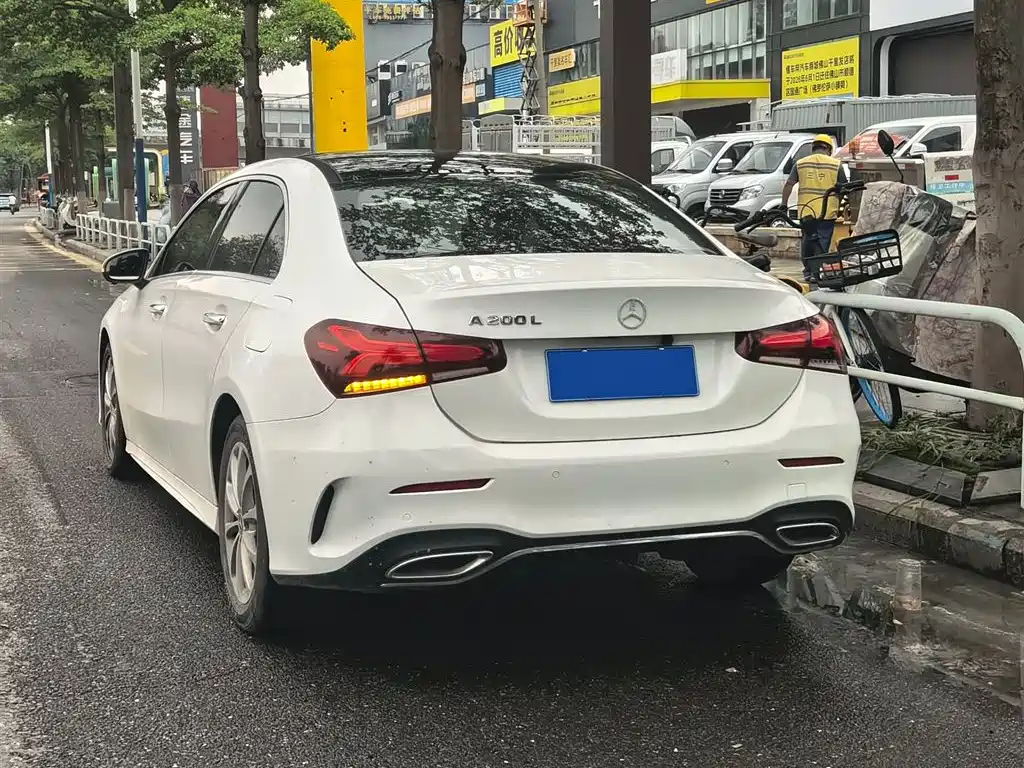 Mercedes-Benz A-Class 2019 — фото 7