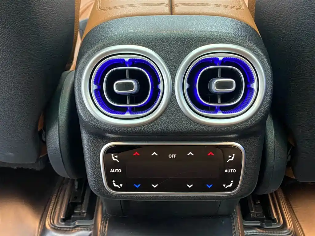 Mercedes-Benz GLC 2023 — фото 23