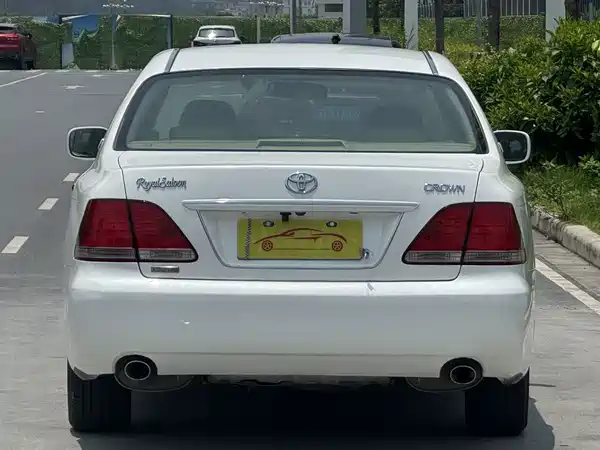 Toyota Crown 2005