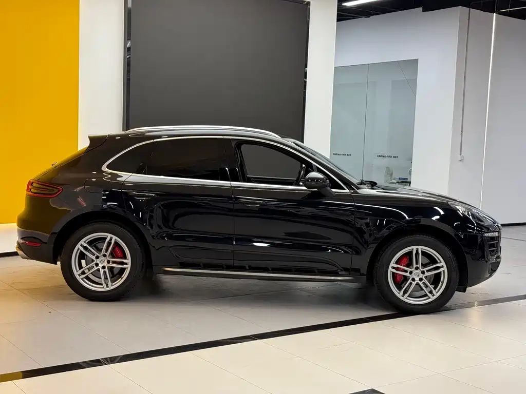 Porsche Macan 2015 — фото 4