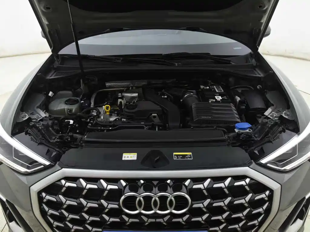 Audi Q3 2023 — фото 12