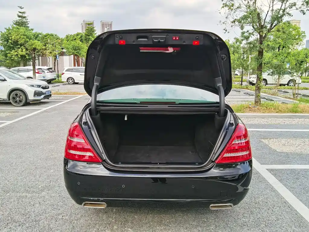 Mercedes-Benz S-Class 2010 — фото 21