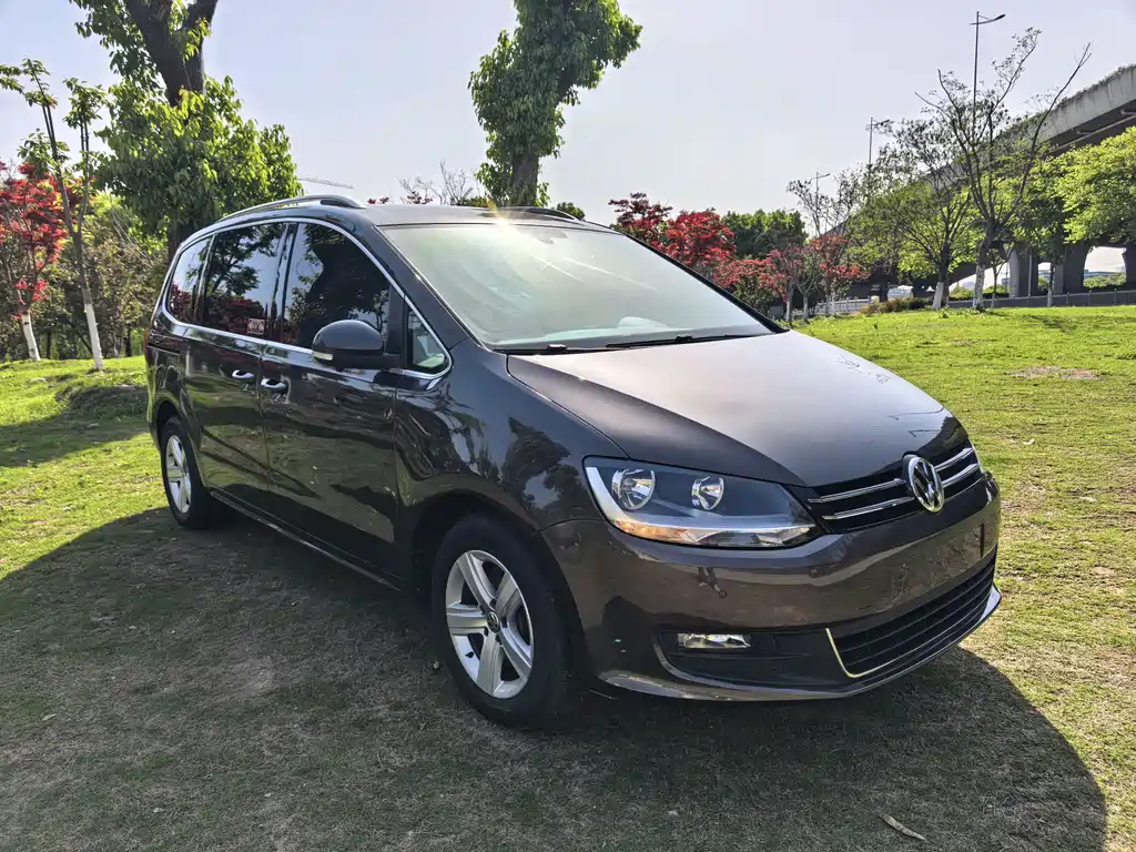 Volkswagen Sharan 2015 — фото 3