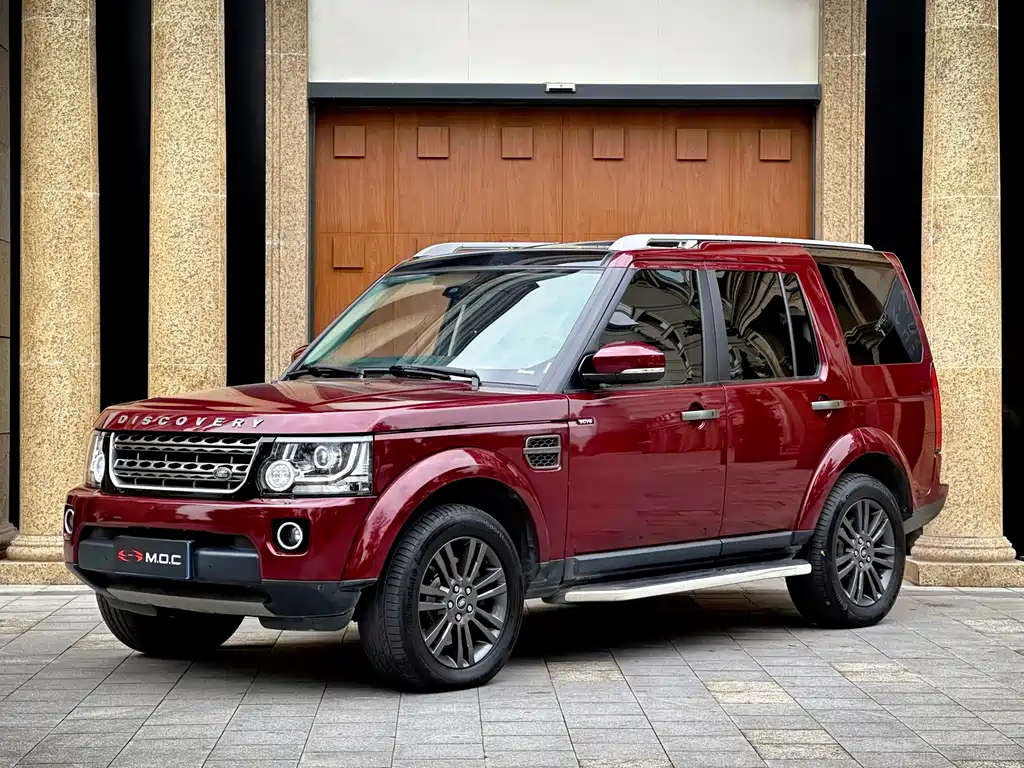 Land Rover Discovery 2017 — фото 1