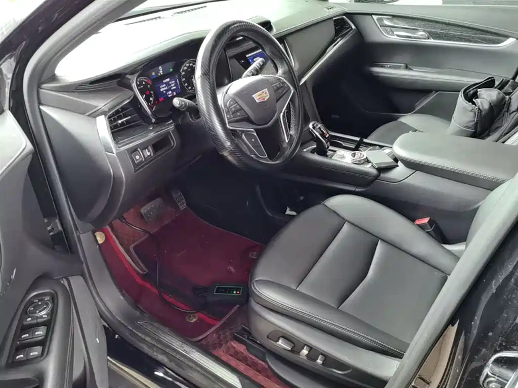 Cadillac XT5 2021 — фото 15