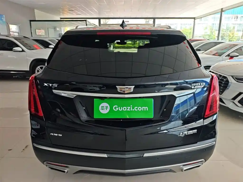 Cadillac XT5 2020 — фото 6