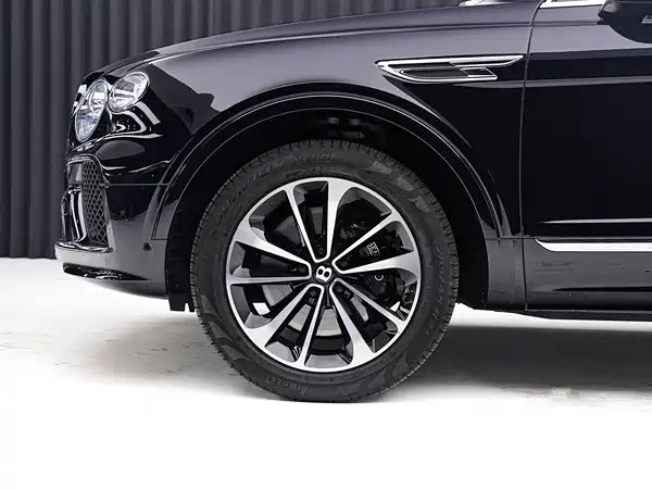 Bentley Bentayga 2023