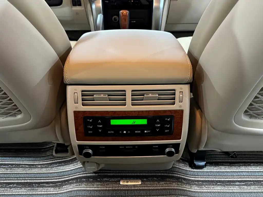Toyota Land Cruiser 2015 — фото 7